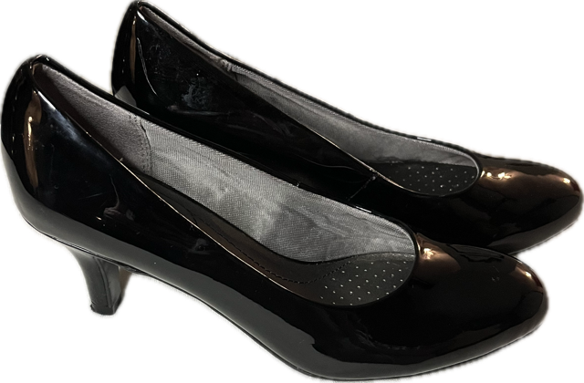 Lifestride Black Patent Leather Pumps Size 5.5