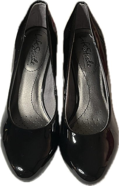 Lifestride Black Patent Leather Pumps Size 5.5