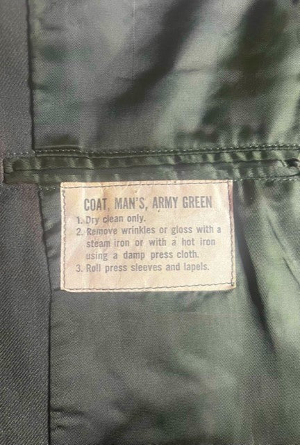 VINTAGE US ARMY Male Green Coat